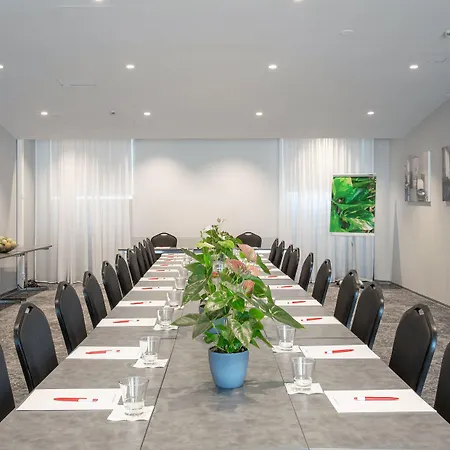 原创索克斯酒店瓦库娜花门琳娜 酒店