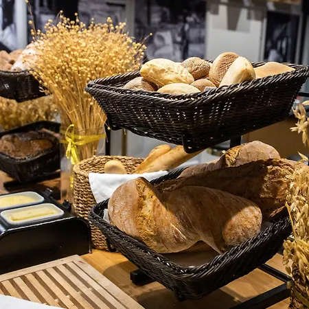 原创索克斯酒店瓦库娜花门琳娜 4* 海门林纳